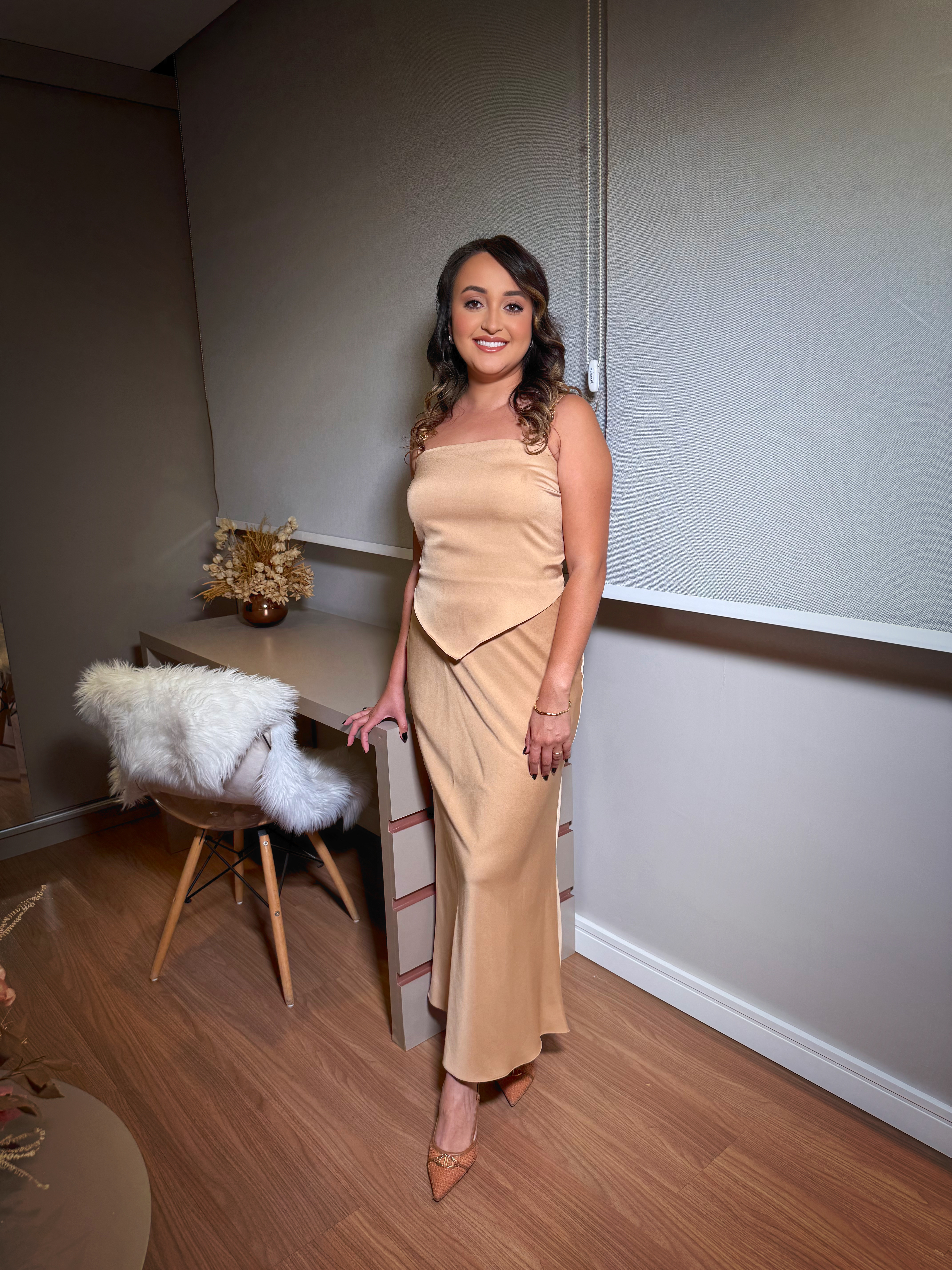 Dra. Yara Moura - Especialista em Estética Avançada